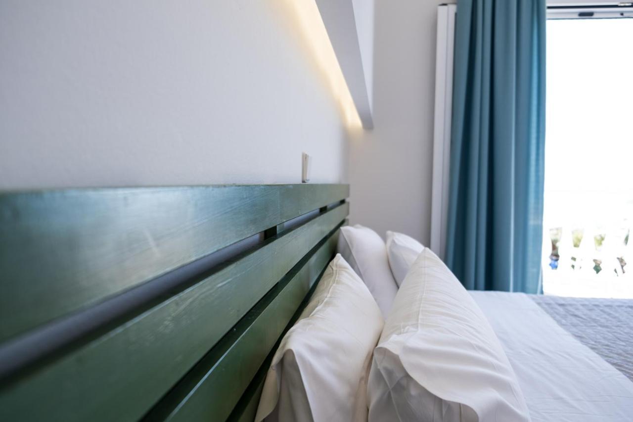 Christina Beachfront Rooms By Hotelius Petrití Dış mekan fotoğraf